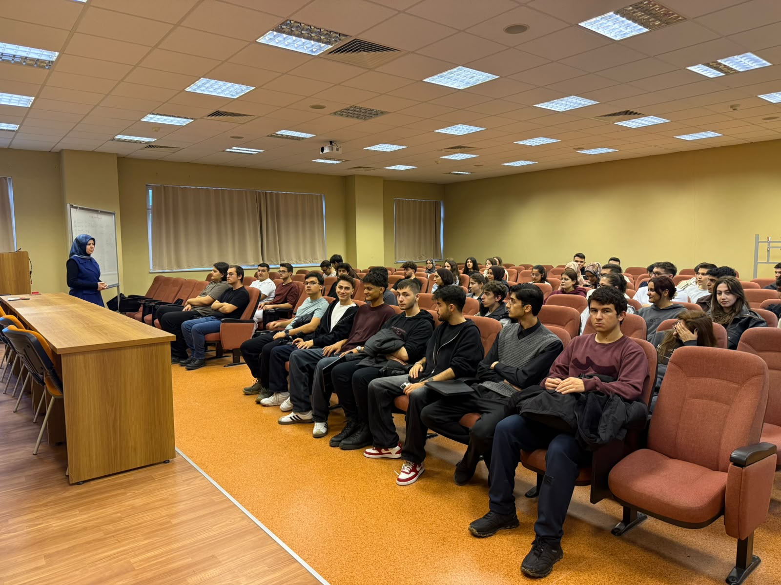Gemlik Asım Kocabıyık MYO Bilgisayar Programcılığı Öğrencilerine Oryantasyon Eğitimi Düzenlendi